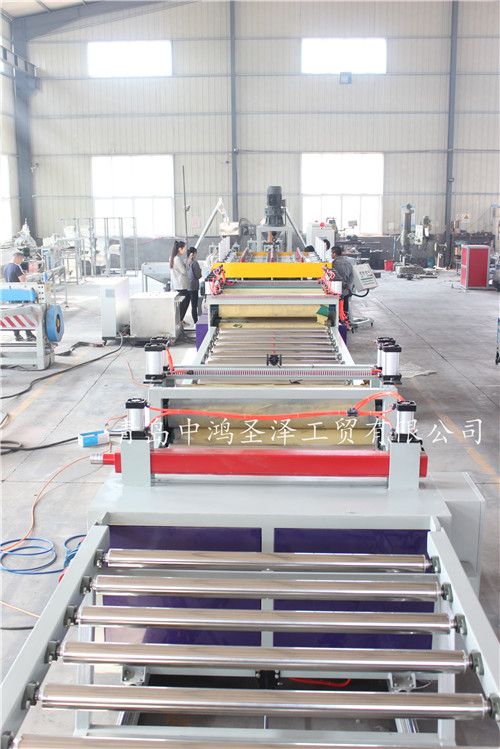 PP中空塑料建筑模板生產(chǎn)線設(shè)備 建筑行業(yè)綠色革命的新引擎